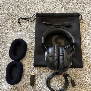 Logitech g pro x wireless headset